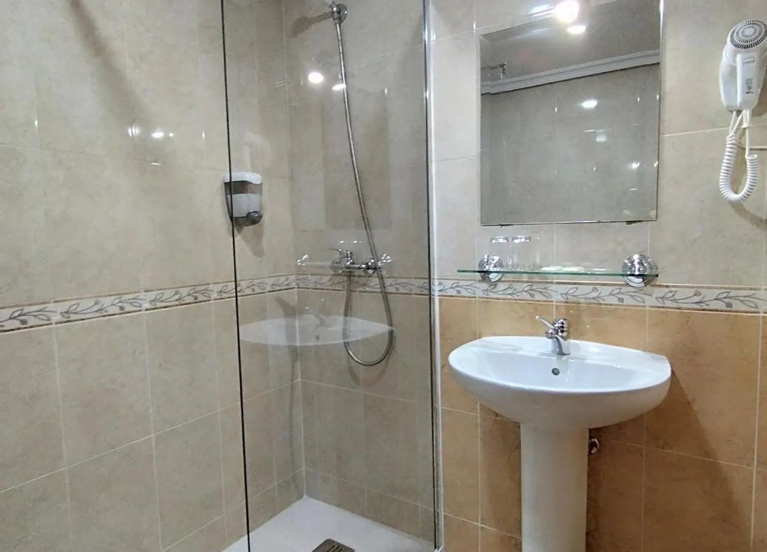 Hostal Madrid I Toledo 0*,  Spagna